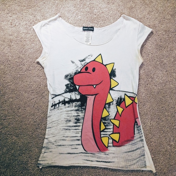 Wet Seal graphic tee S - Picture 1 of 3